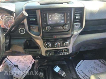 2021 Ram 3500 Tradesman Crew Cab Medium Bed - miniatura 10
