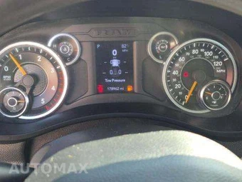 2021 Ram 3500 Tradesman Crew Cab Medium Bed - miniatura 9
