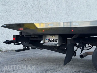 2021 Ram 5500 Cab Chassis SLT Regular Cab DRW - miniatura 12