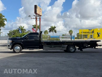 2021 Ram 5500 Cab Chassis SLT Regular Cab DRW - miniatura 14
