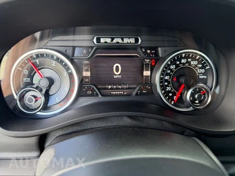 2021 Ram 5500 Cab Chassis SLT Regular Cab DRW - miniatura 19
