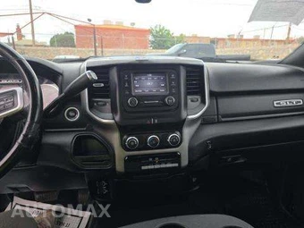 2021 Ram 5500 Cab Chassis SLT Regular Cab DRW – miniatura 10