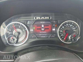 2021 Ram 5500 Cab Chassis SLT Regular Cab DRW – miniatura 9