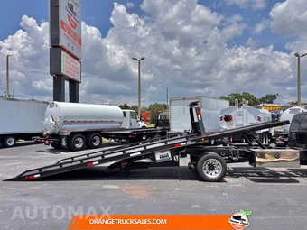 2021 Ram 5500 Cab Chassis SLT Regular Cab DRW - miniatura 16