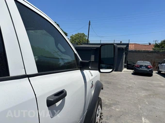 2021 Ram 5500 Cab Chassis Tradesman Crew Cab DRW - miniatura 11