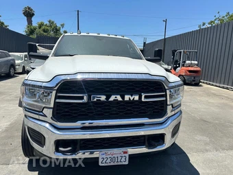 2021 Ram 5500 Cab Chassis Tradesman Crew Cab DRW - miniatura 19