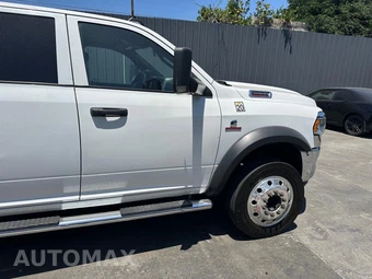 2021 Ram 5500 Cab Chassis Tradesman Crew Cab DRW - miniatura 6