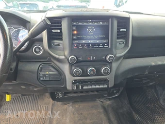 2021 Ram 5500 Cab Chassis Tradesman Crew Cab DRW – miniatura 11