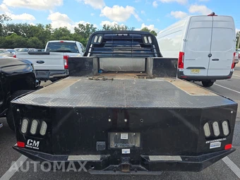 2021 Ram 5500 Cab Chassis Tradesman Crew Cab DRW – miniatura 16