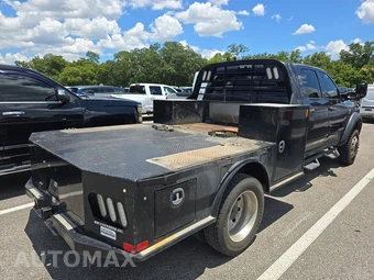 2021 Ram 5500 Cab Chassis Tradesman Crew Cab DRW – miniatura 4