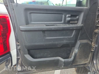 2021 Ram 5500 Cab Chassis Tradesman Crew Cab DRW – miniatura 9