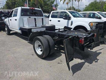 2021 Ram 5500 Cab Chassis Tradesman Crew Cab DRW – miniatura 2