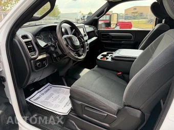 2021 Ram 5500 Cab Chassis Tradesman Regular Cab DRW – miniatura 13