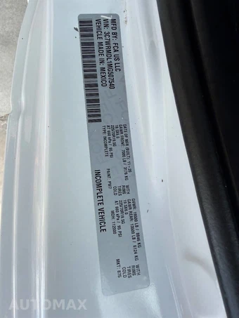 2021 Ram 5500 Cab Chassis Tradesman Regular Cab DRW – miniatura 17