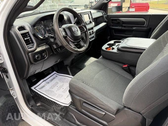 2021 Ram 5500 Cab Chassis Tradesman Regular Cab DRW – miniatura 6