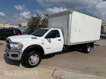 2021 Ram 5500 Cab Chassis Tradesman Regular Cab DRW – miniatura 9