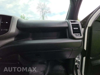 2021 Ram 5500 Cab Chassis Tradesman Regular Cab DRW – miniatura 16