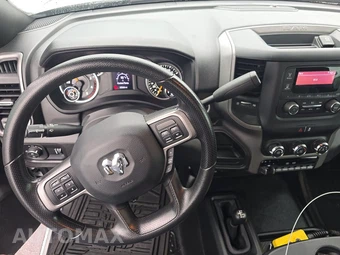 2021 Ram 5500 Cab Chassis Tradesman Regular Cab DRW – miniatura 6