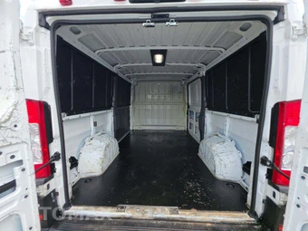 2021 Ram ProMaster 2500 Cargo Van Low Roof 136.0" WB - miniatura 14