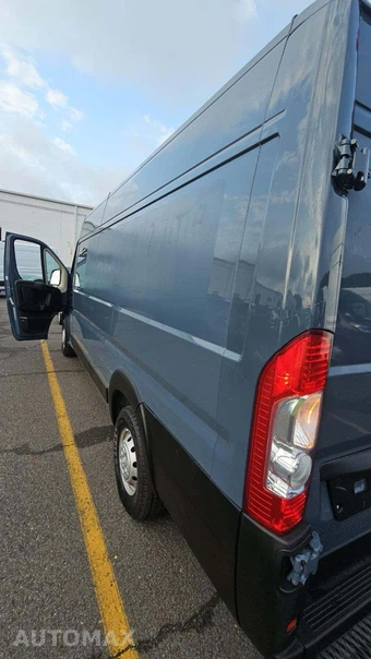 2021 Ram ProMaster 3500 Cargo Van High Roof 159.0" WB - miniatura 32