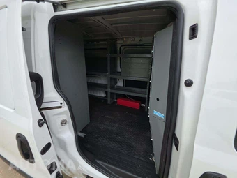2021 Ram ProMaster City Cargo Van Tradesman 122.4" WB - miniatura 16