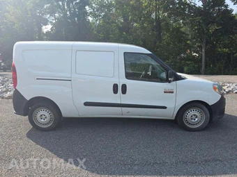 2021 Ram ProMaster City Cargo Van Tradesman 122.4" WB - miniatura 4