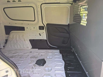 2021 Ram ProMaster City Cargo Van Tradesman 122.4" WB - miniatura 16