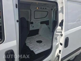 2021 Ram ProMaster City Cargo Van Tradesman 122.4" WB - miniatura 13