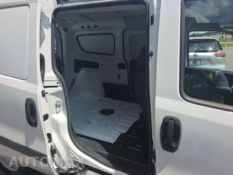 2021 Ram ProMaster City Cargo Van Tradesman 122.4" WB - miniatura 16