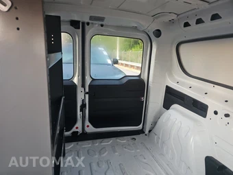2021 Ram ProMaster City Cargo Van Tradesman SLT 122.4" WB - miniatura 14