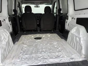 2021 Ram ProMaster City Cargo Van Tradesman SLT 122.4" WB - miniatura 32