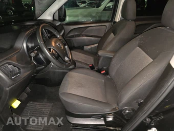 2021 Ram ProMaster City Wagon SLT Minivan 122.4" WB - miniatura 7