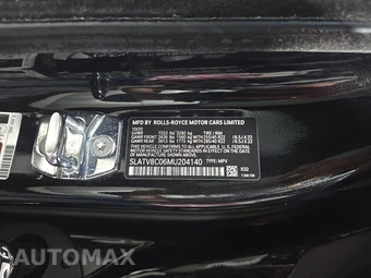 2021 Rolls-Royce Cullinan Black Badge – miniatura 14