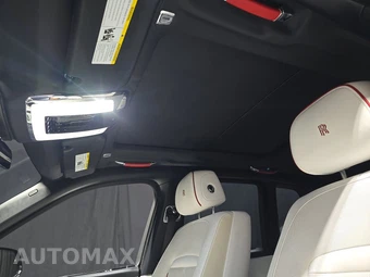 2021 Rolls-Royce Cullinan Black Badge – miniatura 17