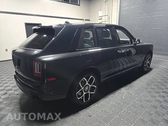 2021 Rolls-Royce Cullinan Black Badge – miniatura 4