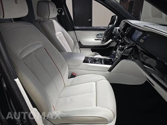2021 Rolls-Royce Cullinan Black Badge – miniatura 8