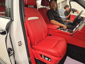 2021 Rolls-Royce Cullinan – miniatura 18