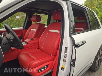 2021 Rolls-Royce Cullinan – miniatura 6