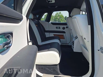 2021 Rolls-Royce Ghost – miniatura 16