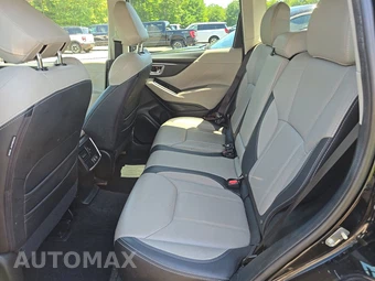 2021 Subaru Forester Limited – miniatura 13