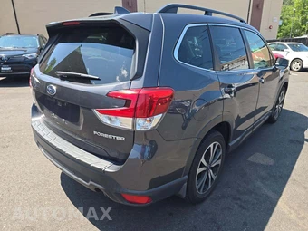 2021 Subaru Forester Limited - miniatura 3