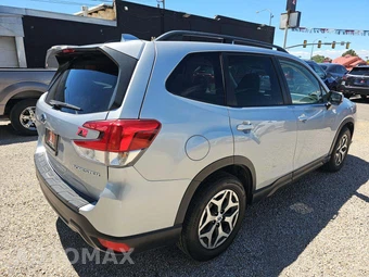 2021 Subaru Forester Premium - miniatura 3