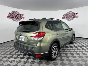 2021 Subaru Forester Premium - miniatura 7