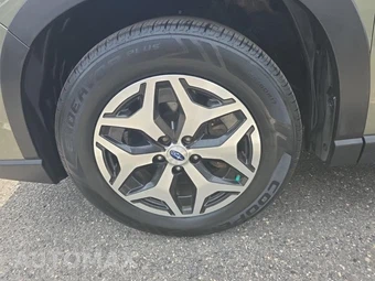 2021 Subaru Forester Premium - miniatura 8