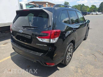 2021 Subaru Forester Premium - miniatura 3