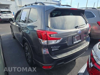2021 Subaru Forester Premium - miniatura 2