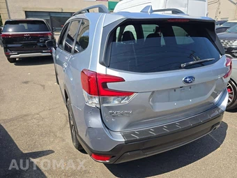 2021 Subaru Forester Premium - miniatura 2