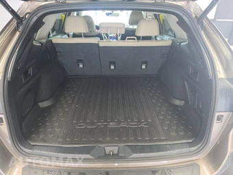 2021 Subaru Outback Limited XT - miniatura 16