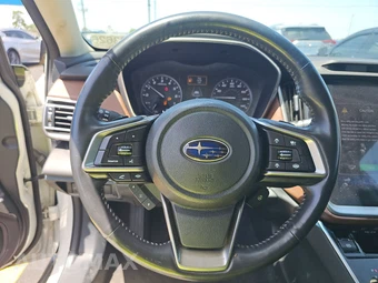 2021 Subaru Outback Touring - miniatura 10