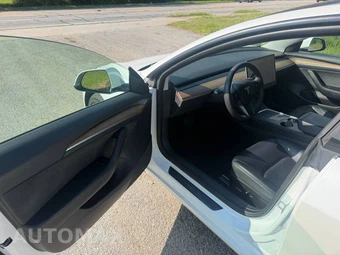 2021 Tesla Model 3 Long Range - miniatura 13